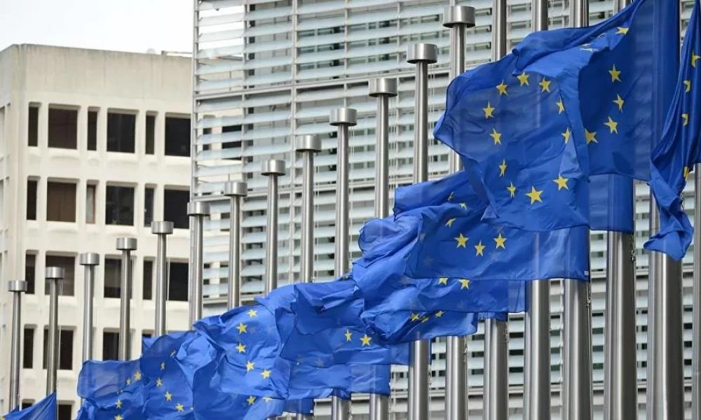 Κομισιόν: Τα κράτη της ΕΕ μπορούν να αγοράσουν ανεξάρτητα το Sputnik V